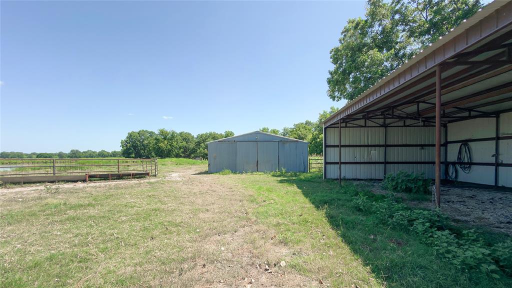 7489 County Road 1620 Property Photo 39