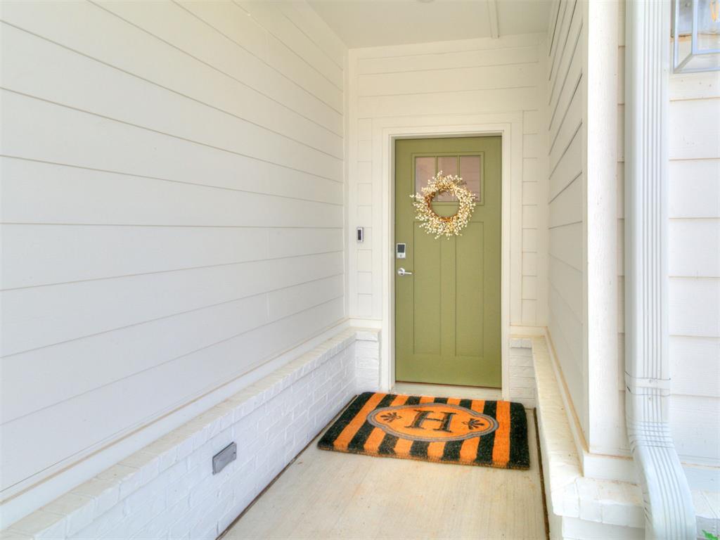 9052 Nw 144th Street Property Photo 6