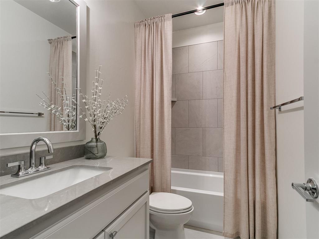9052 Nw 144th Street Property Photo 41