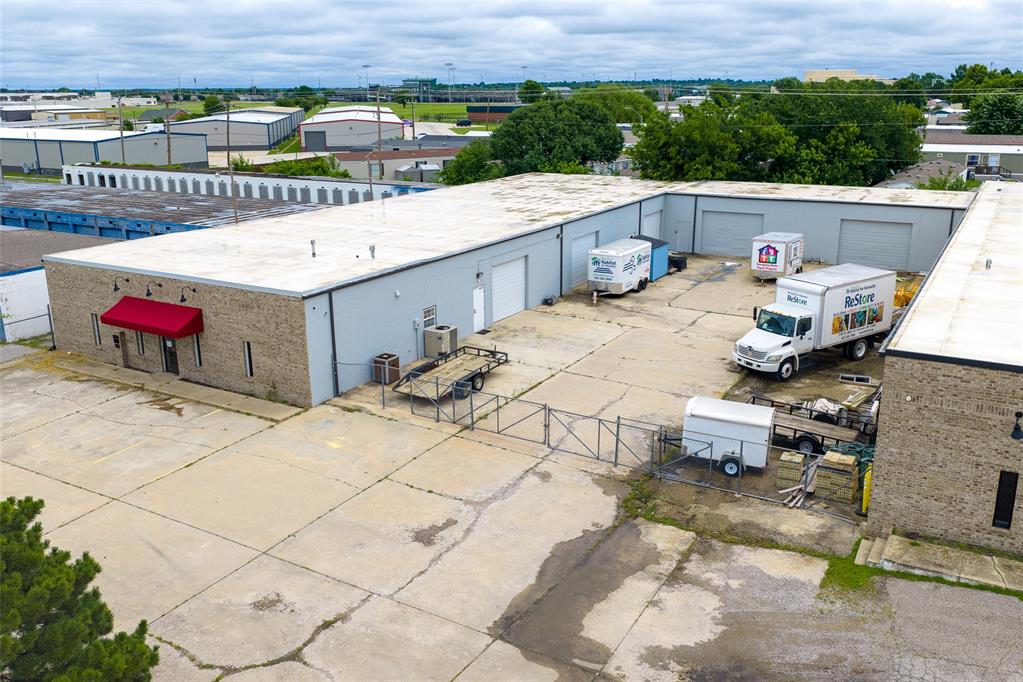 1835 Industrial Boulevard Property Photo 6