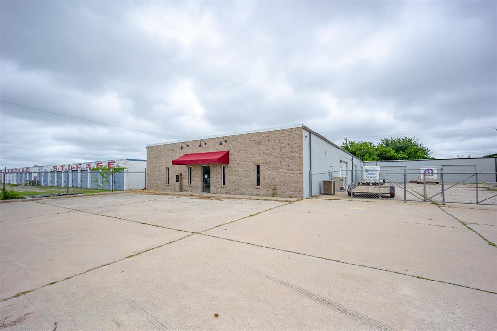 1835 Industrial Boulevard Property Photo 14