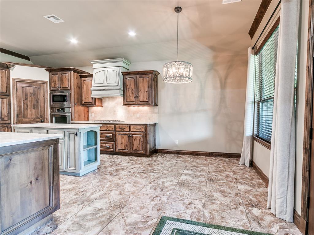 929 Nw 195th Place Property Photo 16