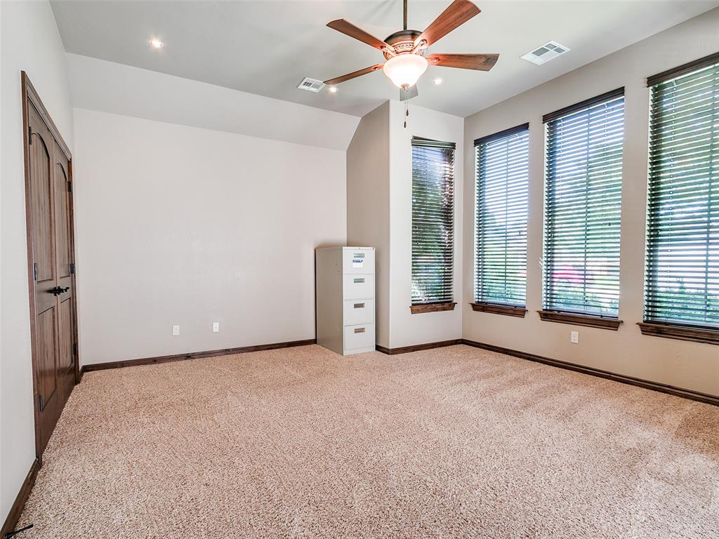929 Nw 195th Place Property Photo 39