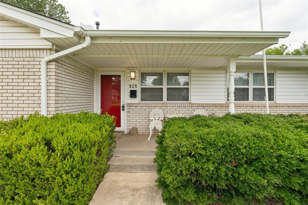 929 Stiver Drive Property Photo 4