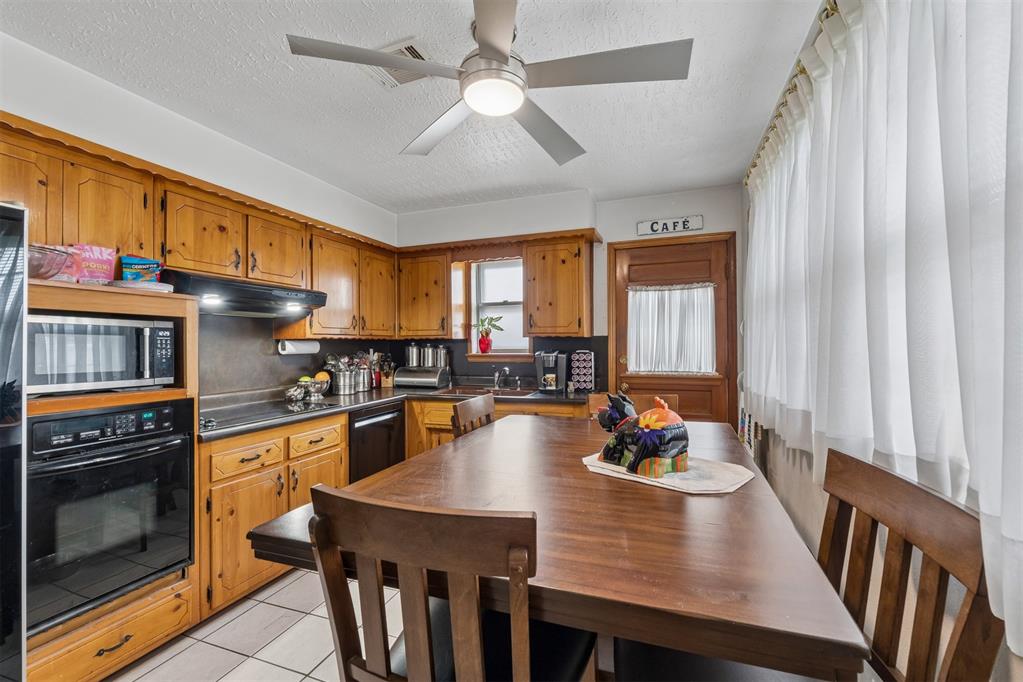 929 Stiver Drive Property Photo 13
