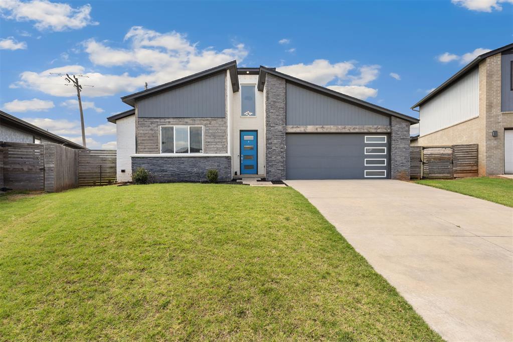 2420 NW 172nd Circle Property Photo 1