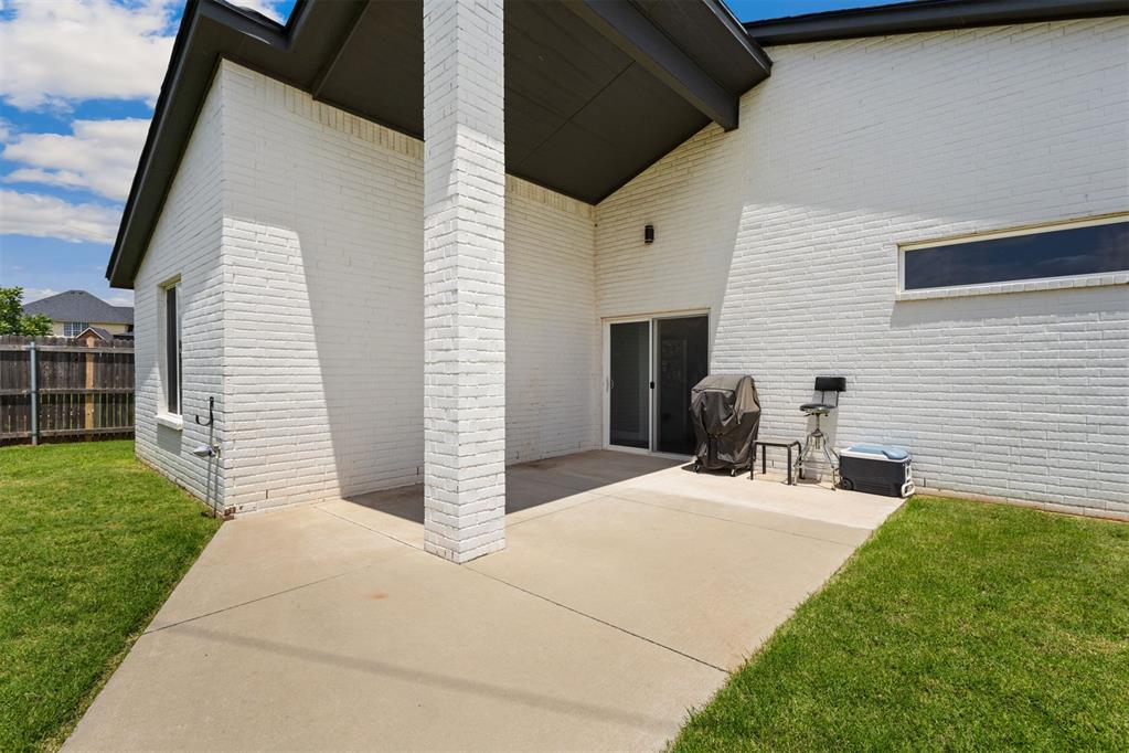 2420 Nw 172nd Circle Property Photo 35