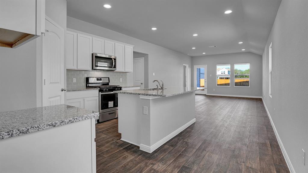 10509 Red Thistle Drive Property Photo 6