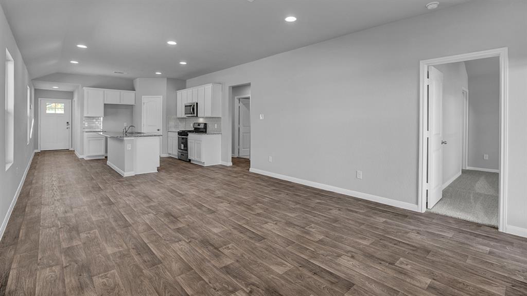 10509 Red Thistle Drive Property Photo 13