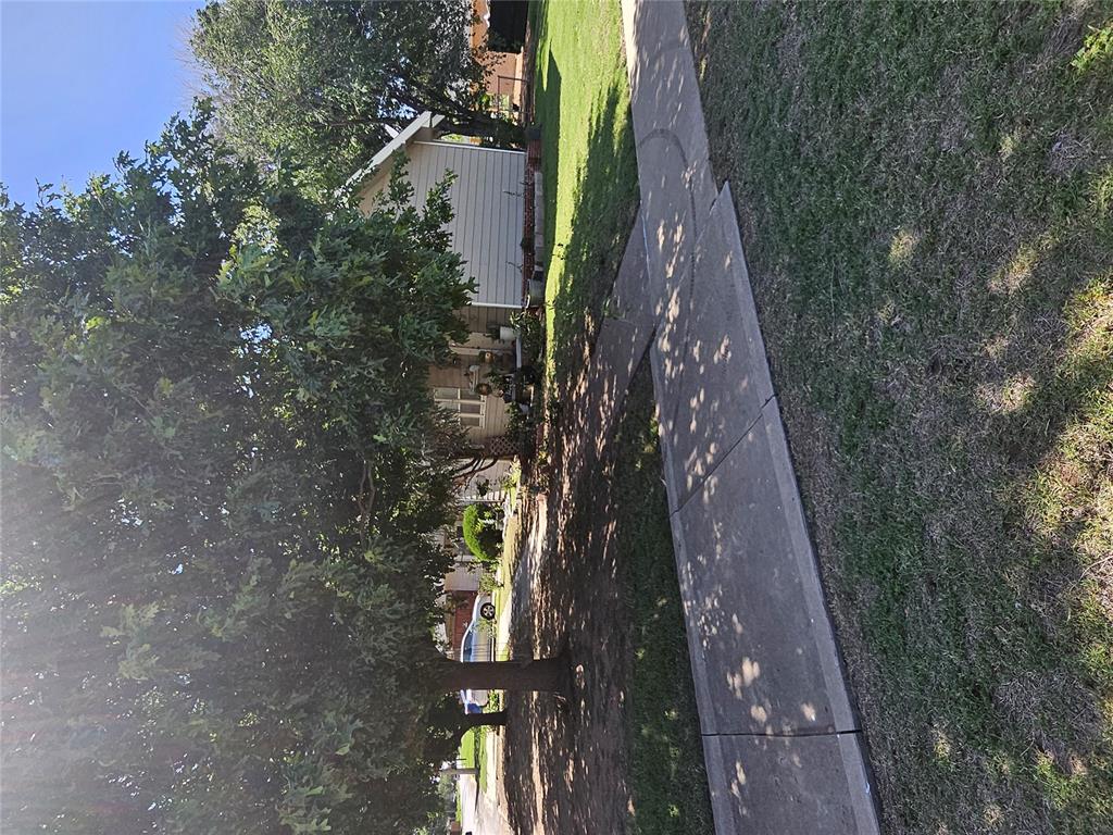 401 N Broadway Street Property Photo 4