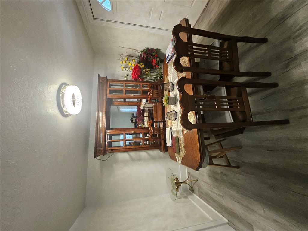 401 N Broadway Street Property Photo 10