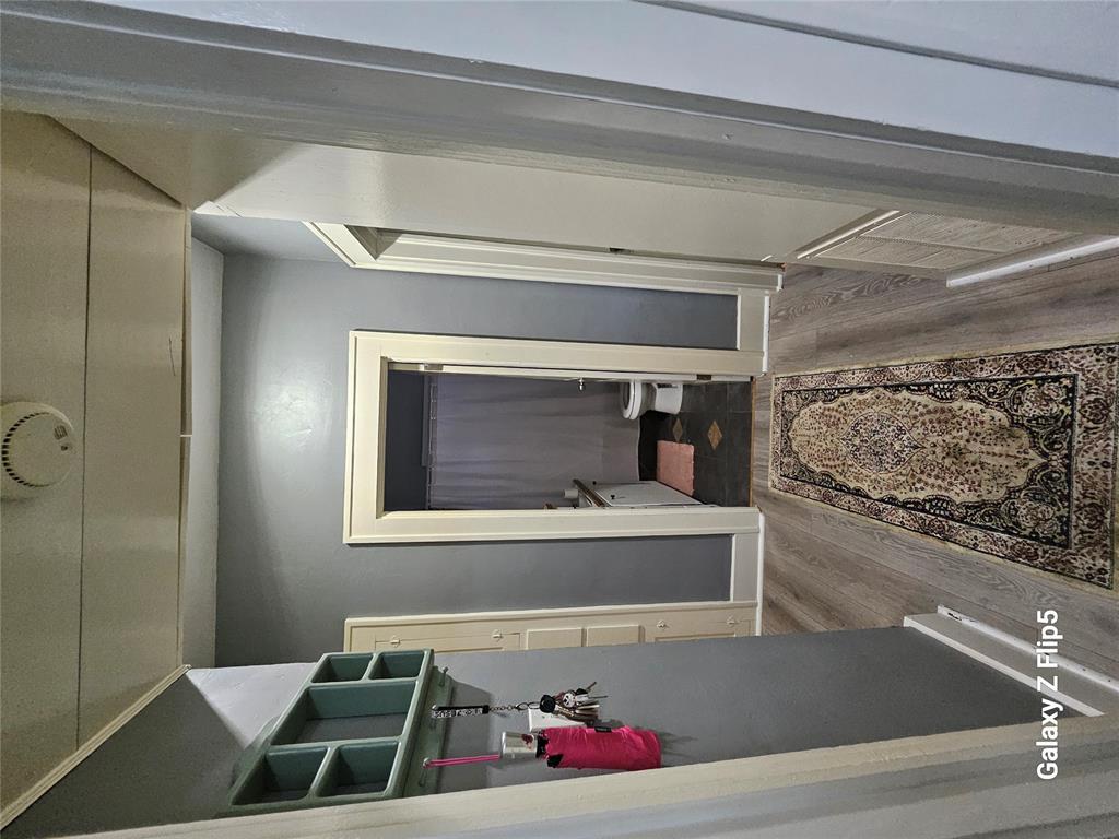 401 N Broadway Street Property Photo 16