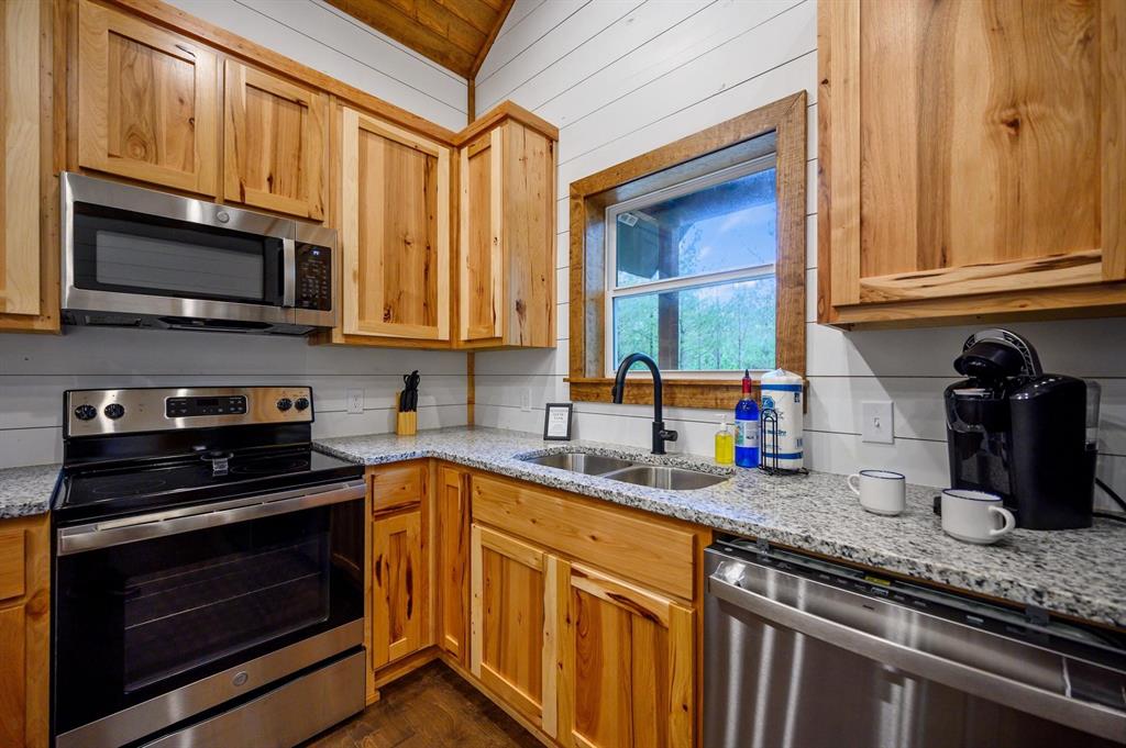 95 Shade Tree Trail Property Photo 8