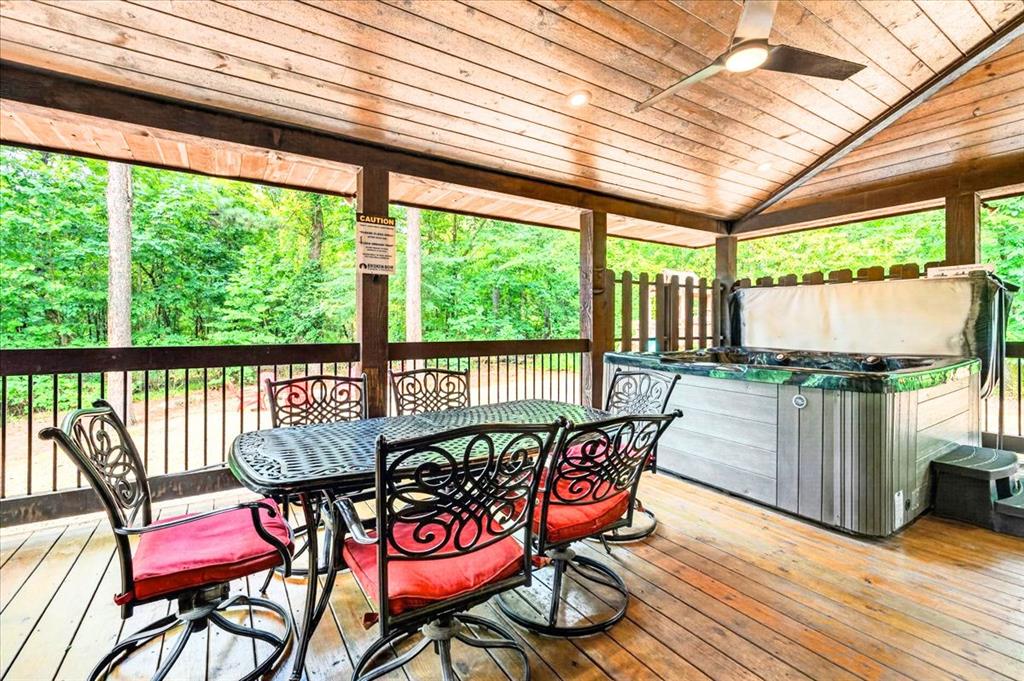 32 Hickory Leaf Trail Property Photo 27