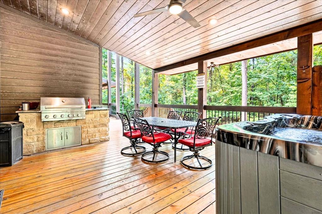 32 Hickory Leaf Trail Property Photo 28