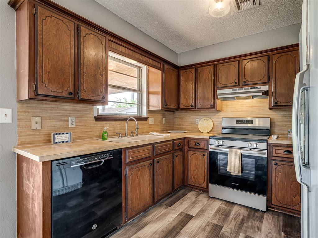 914 S Highland Drive Property Photo 19