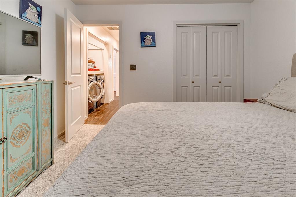 3813 Ives Way Property Photo 20