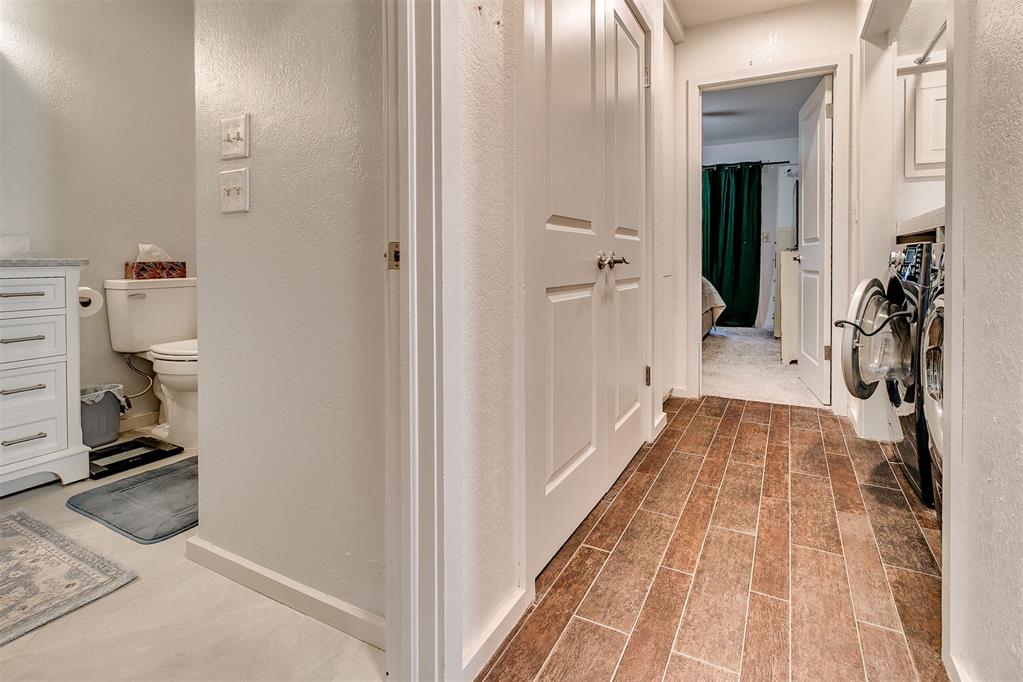3813 Ives Way Property Photo 22