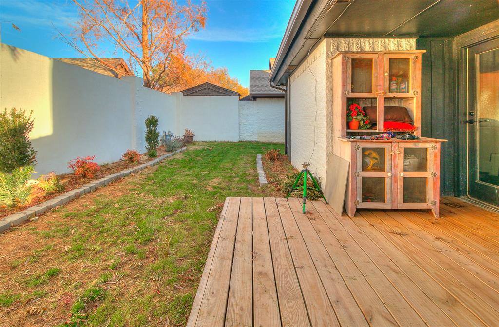 3813 Ives Way Property Photo 43