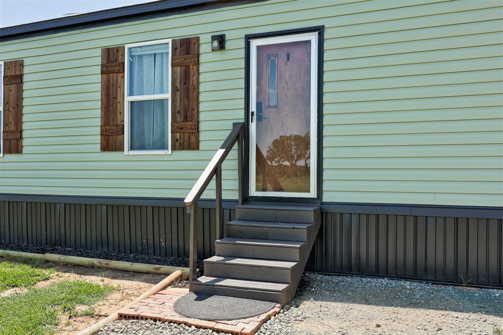 359045 E 960 Road Property Photo 9