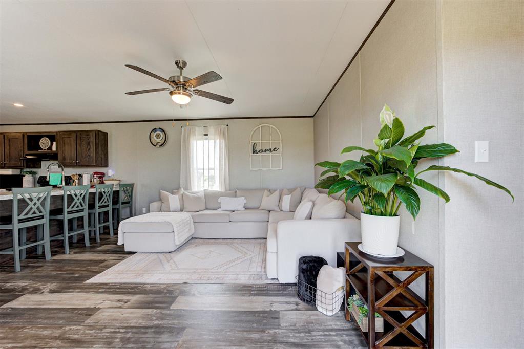 359045 E 960 Road Property Photo 10