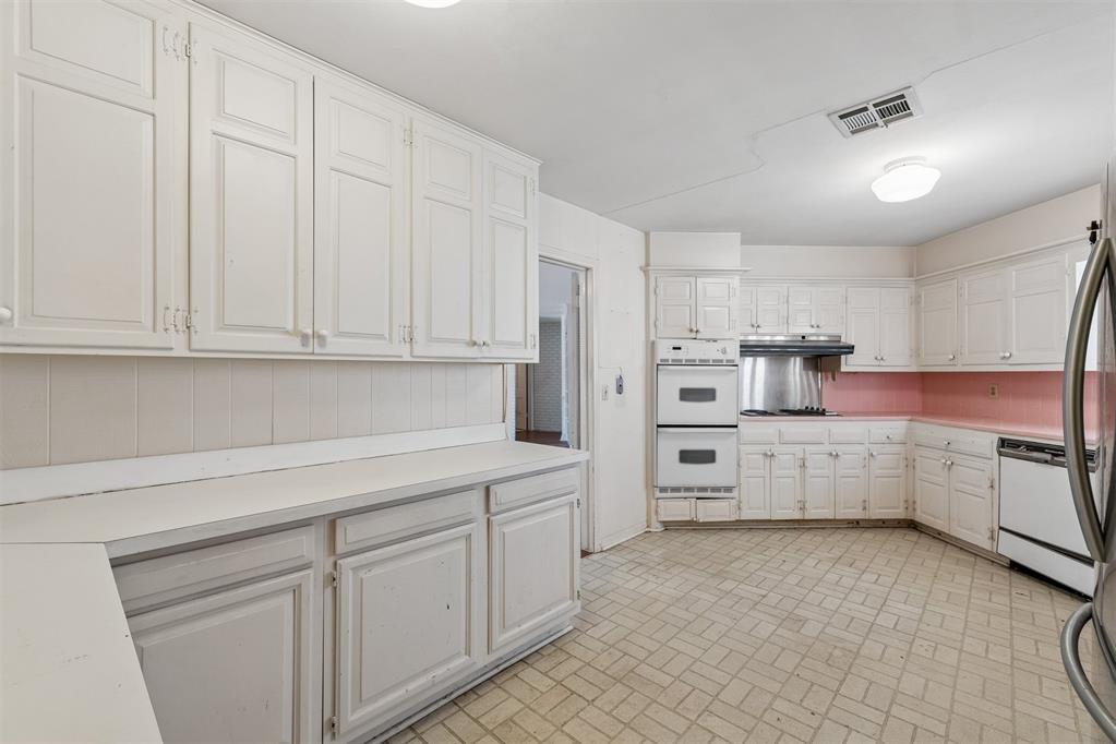 1234102 Property Photo 18