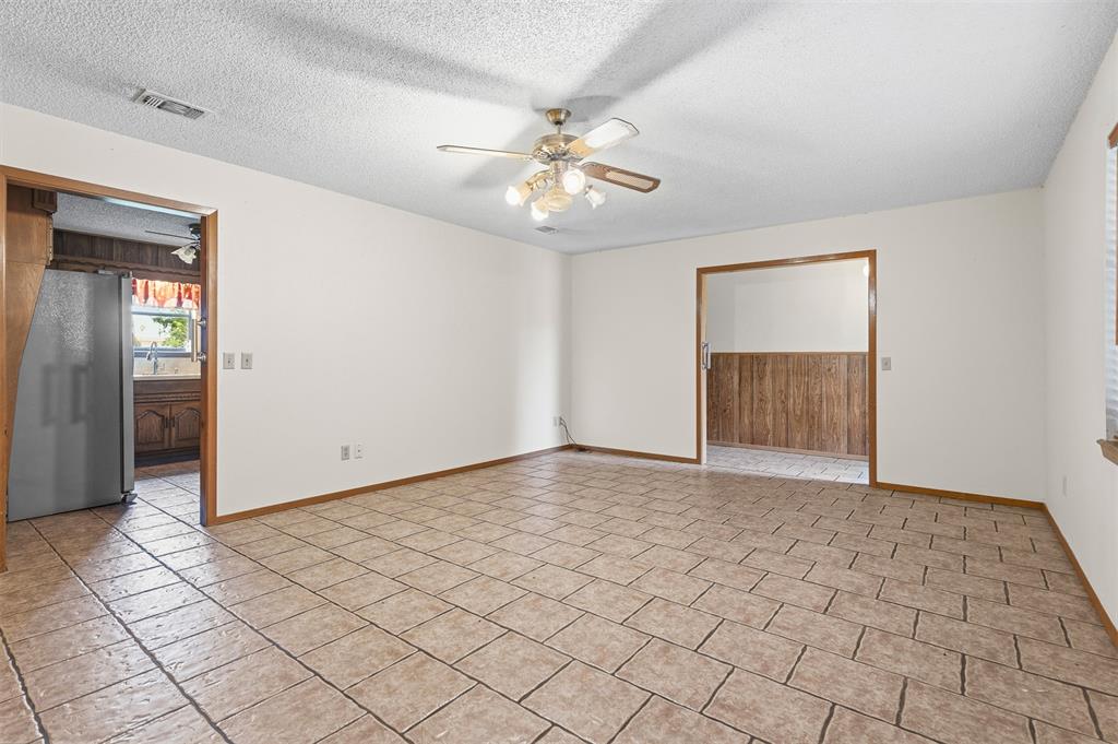 9102 E 32 Highway Property Photo 8