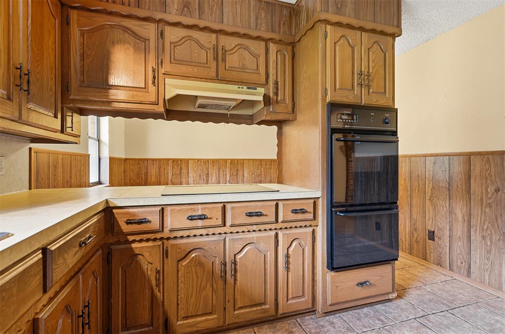 9102 E 32 Highway Property Photo 13