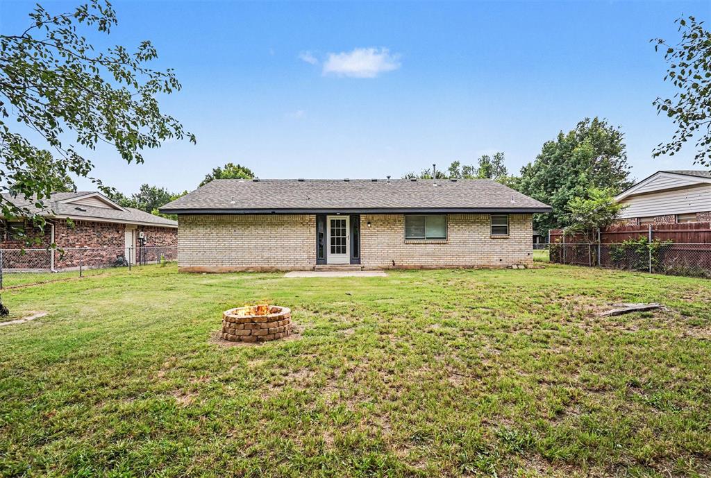 1317 Columbia Circle Property Photo 15