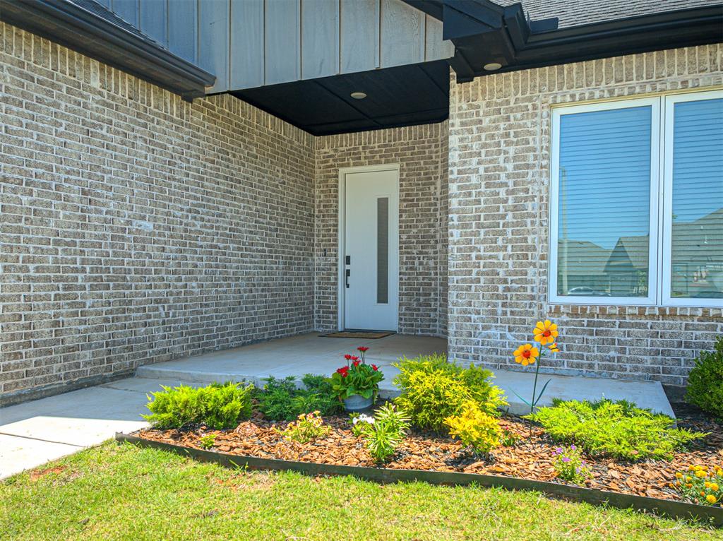 15401 Jasper Lane Property Photo 2