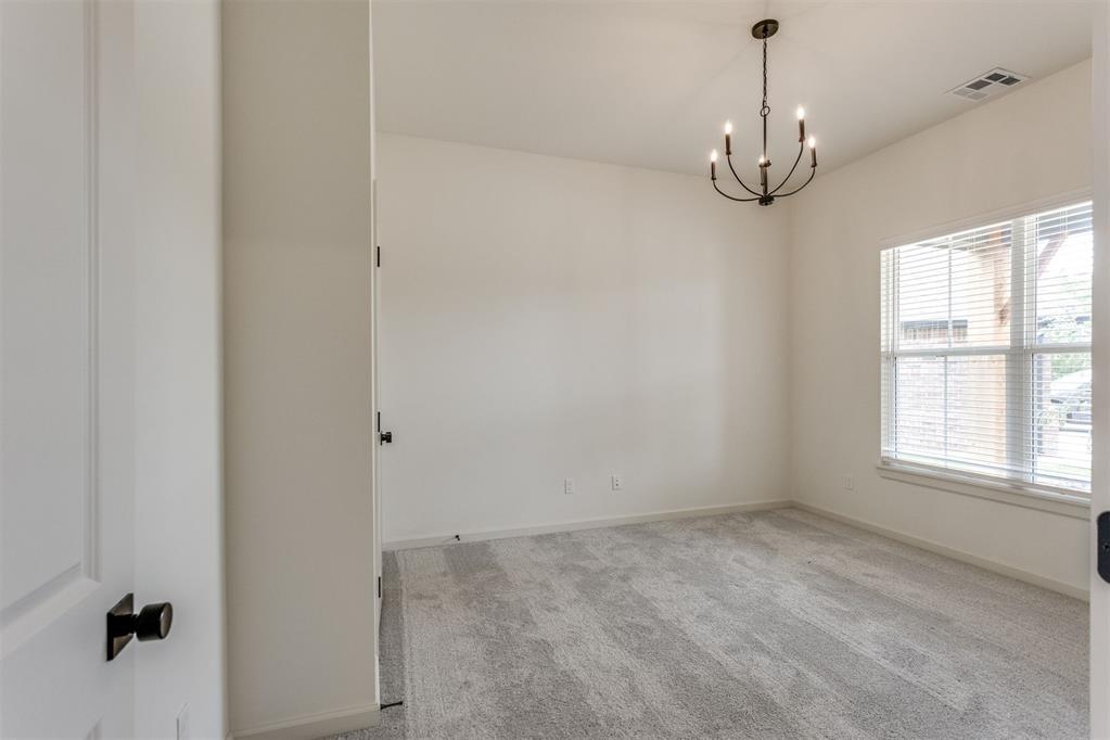 2405 Crystal Creek Drive Property Photo 12