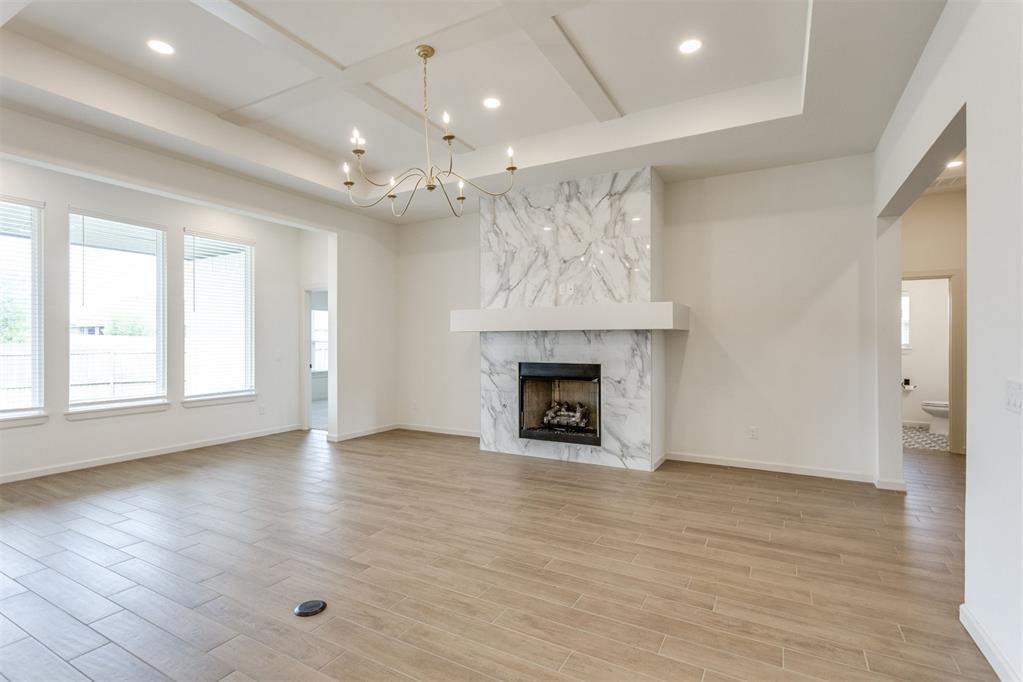 2405 Crystal Creek Drive Property Photo 15