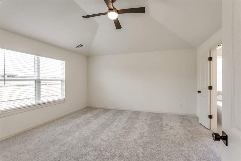 2405 Crystal Creek Drive Property Photo 28
