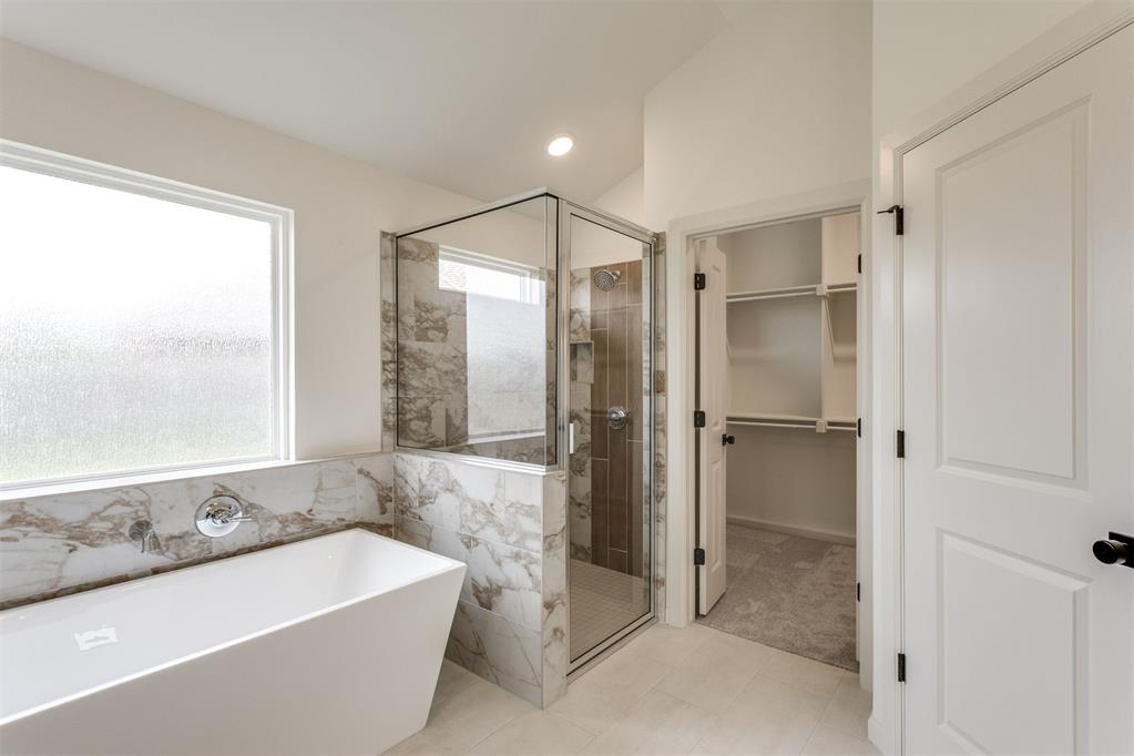2405 Crystal Creek Drive Property Photo 31