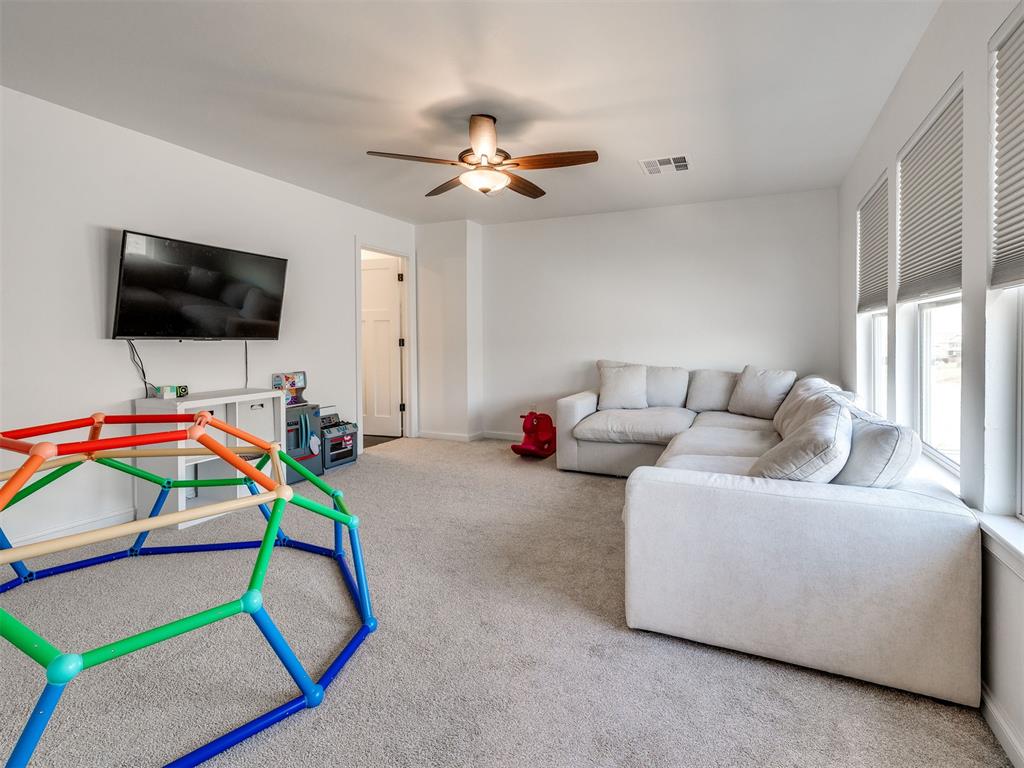18412 Autumn Grove Drive Property Photo 32
