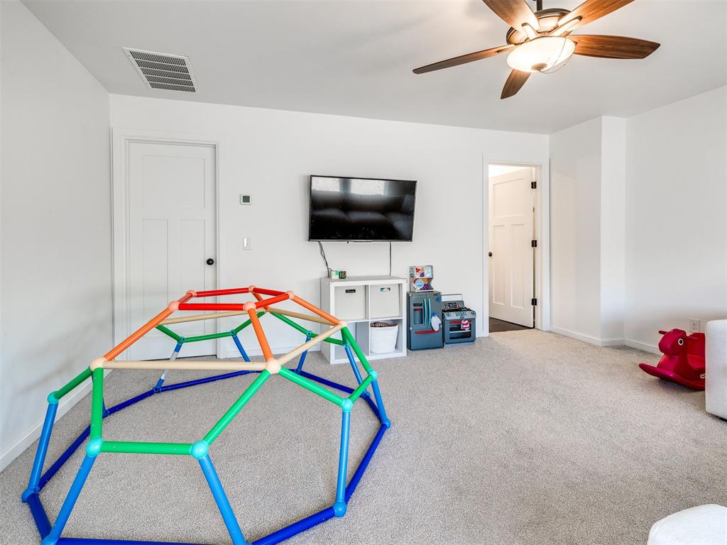 18412 Autumn Grove Drive Property Photo 33