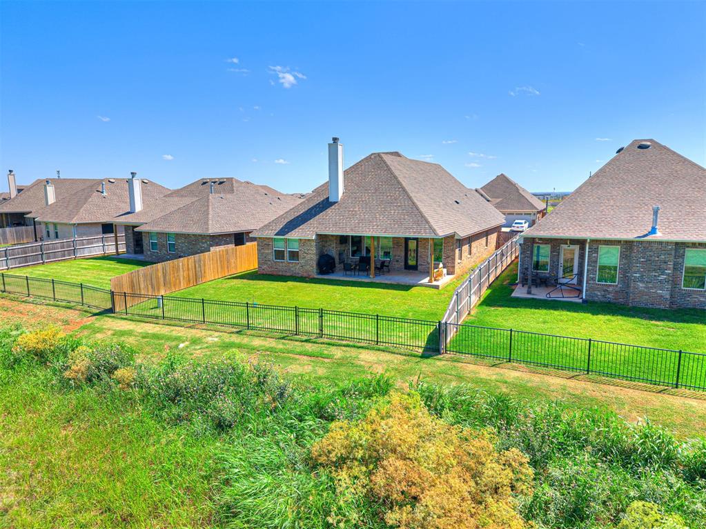 18412 Autumn Grove Drive Property Photo 43