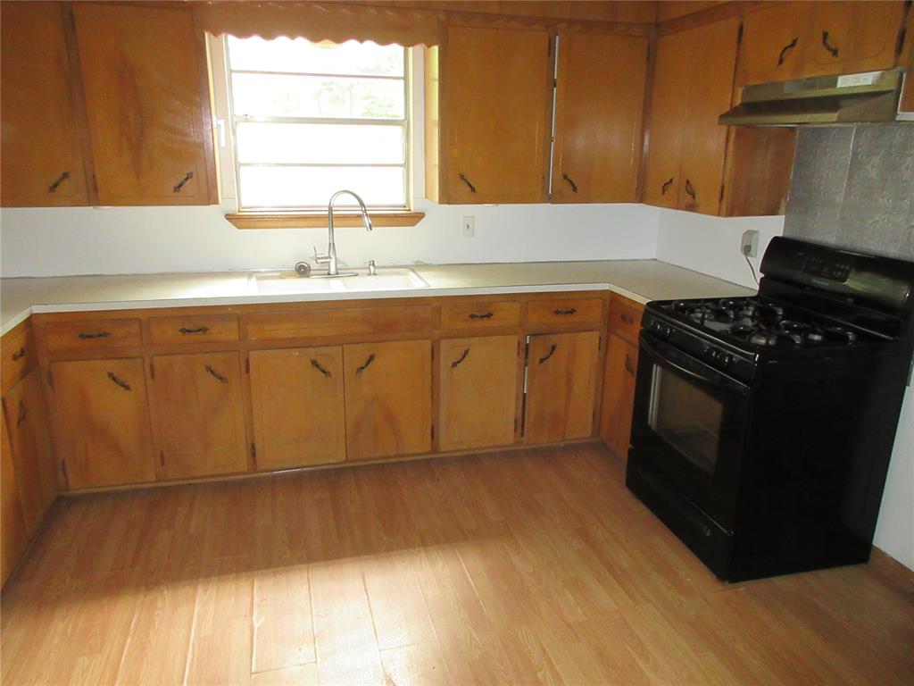 111 W Main Street Property Photo 5