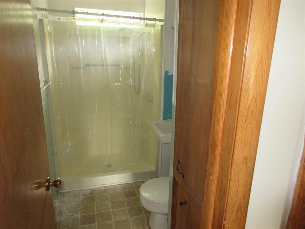 111 W Main Street Property Photo 7