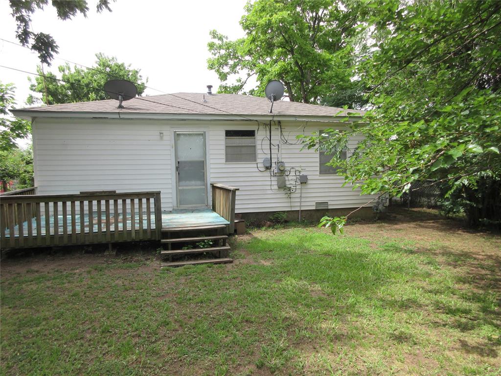 111 W Main Street Property Photo 10