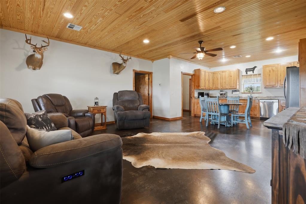 20229 Gaddy Road Property Photo 6