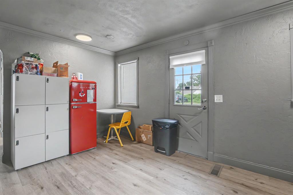 3705 N Meridian Avenue Property Photo 19