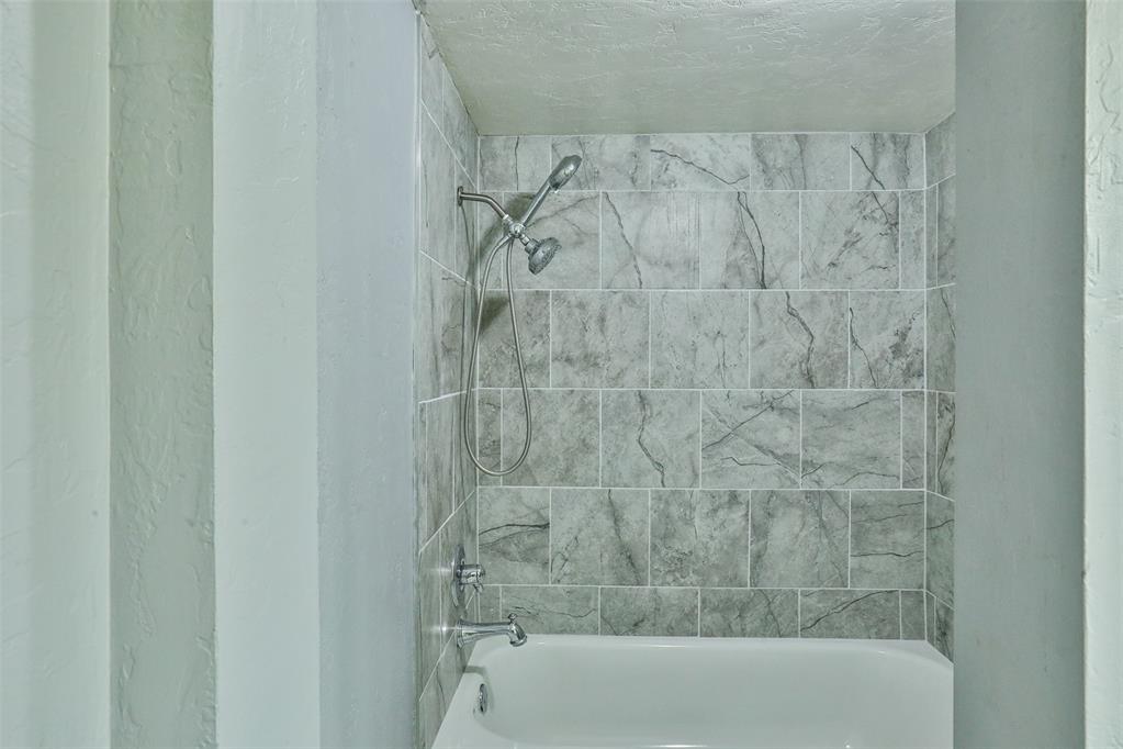 1827 E Lindsey Street 3 Property Photo 11