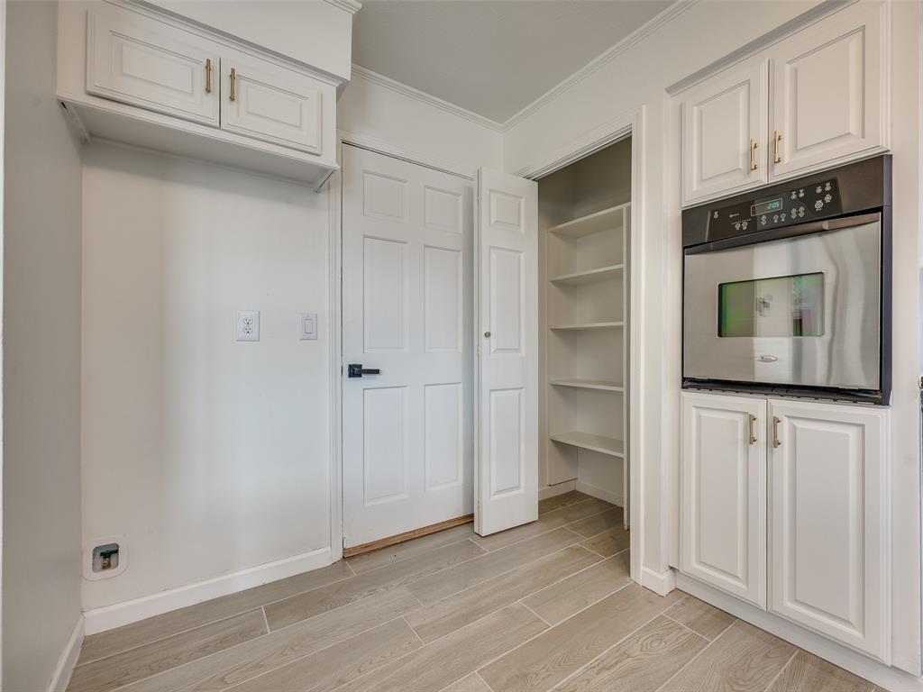 2409 Nw 56th Street Property Photo 12
