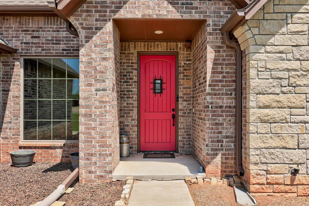 12859 Meadow Ridge Drive Property Photo 5
