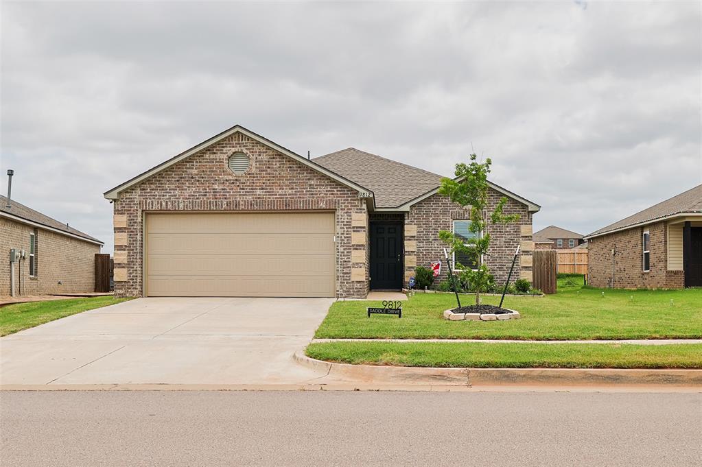 9812 Saddle Drive Property Photo 2