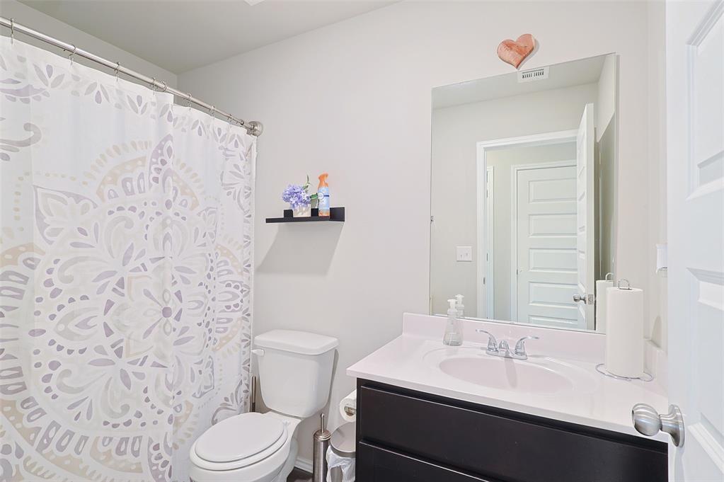 9812 Saddle Drive Property Photo 12