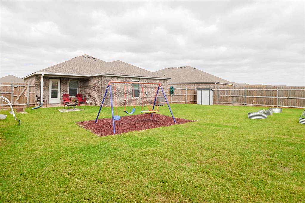 9812 Saddle Drive Property Photo 19