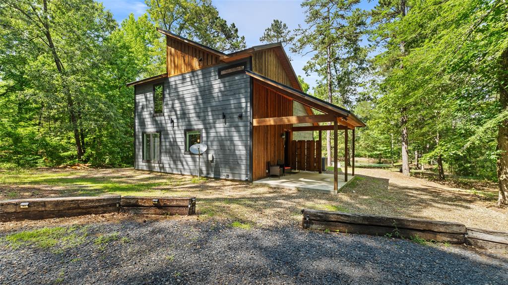 219 Deer Ridge Trail Property Photo 32