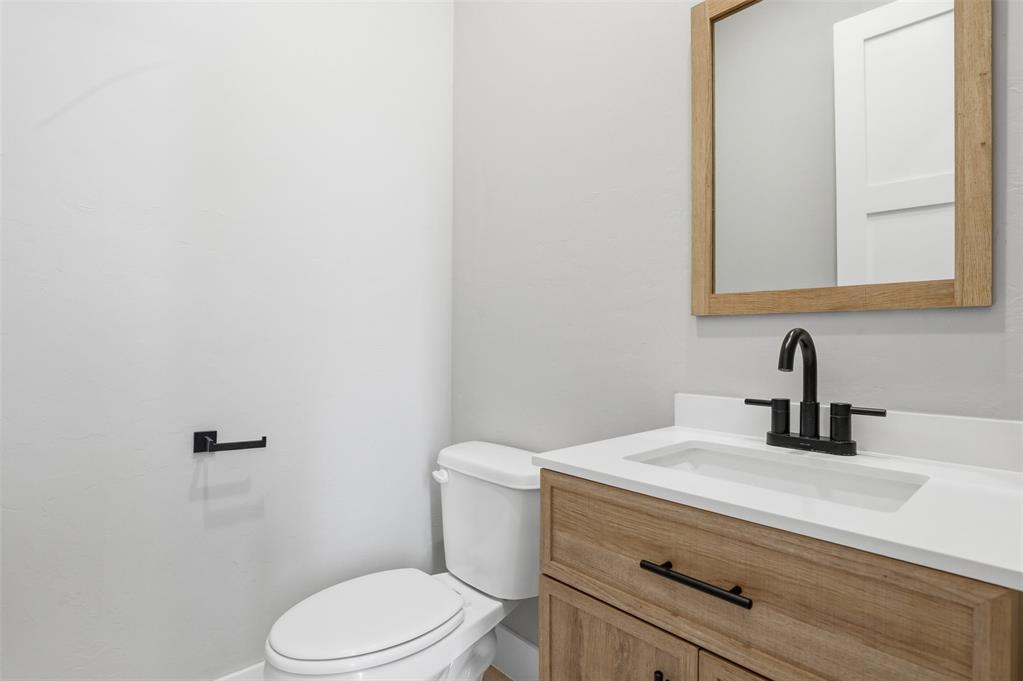 2618 Crescent Avenue Property Photo 12